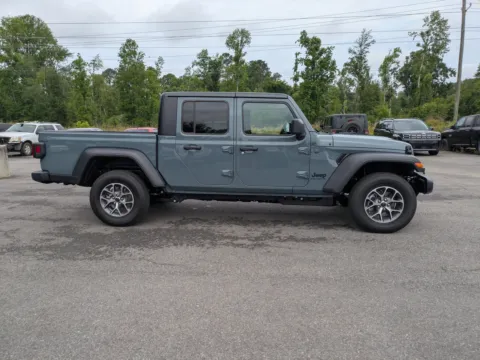 Another view of 2026 Jeep Gladiator Sport S for sale in Vidalia, GA at Woody Folsom Chrysler Dodge Jeep Ram of Vidalia