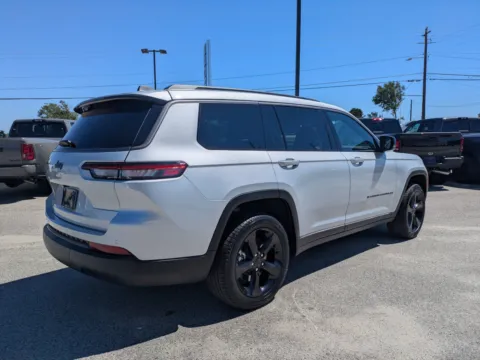 More photos of 2026 Jeep Grand Cherokee L Limited at Woody Folsom Chrysler Dodge Jeep Ram of Vidalia, GA