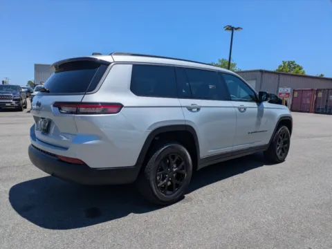 More photos of 2026 Jeep Grand Cherokee L Laredo Altitude at Woody Folsom Chrysler Dodge Jeep Ram of Vidalia, GA