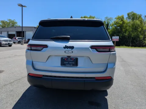 More photos of 2026 Jeep Grand Cherokee L Laredo Altitude at Woody Folsom Chrysler Dodge Jeep Ram of Vidalia, GA