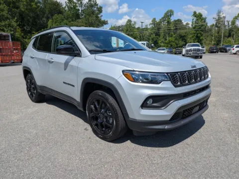 Photos of 2026 Jeep Compass Latitude Altitude for sale in Vidalia, GA at Woody Folsom Chrysler Dodge Jeep Ram of Vidalia