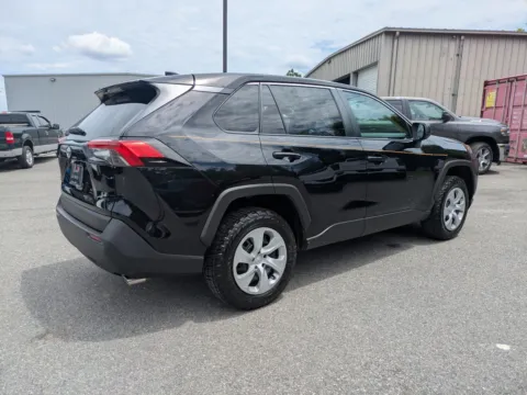 More photos of 2022 Toyota RAV4 LE at Woody Folsom Chrysler Dodge Jeep Ram of Vidalia, GA