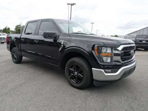 Black 2023 Ford F-150 XLT for sale in Vidalia, GA