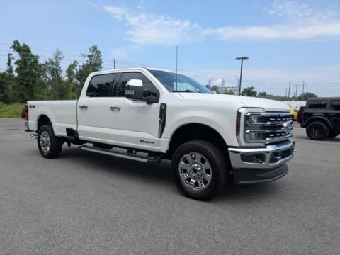 Photos of 2024 Ford Super Duty F-350 SRW LARIAT for sale in Vidalia, GA at Woody Folsom Chrysler Dodge Jeep Ram of Vidalia
