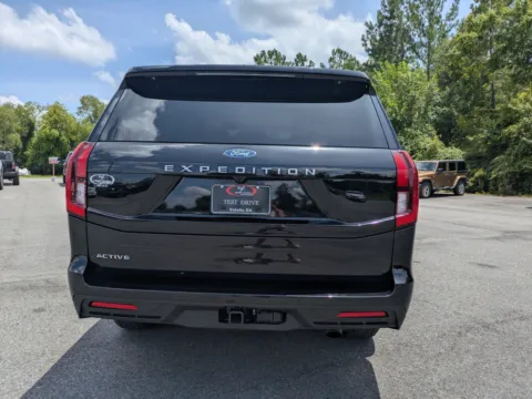 More photos of 2025 Ford Expedition Active at Woody Folsom Chrysler Dodge Jeep Ram of Vidalia, GA