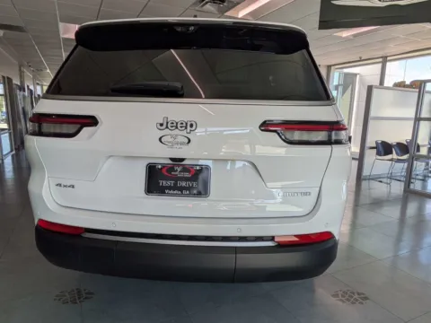 More photos of 2027 Jeep Grand Cherokee L Limited at Woody Folsom Chrysler Dodge Jeep Ram of Vidalia, GA