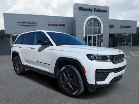 White 2027 Jeep Grand Cherokee Laredo Altitude for sale in Vidalia, GA