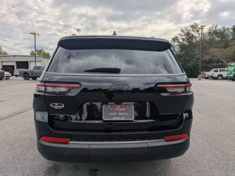 More photos of 2027 Jeep Grand Cherokee L Laredo Altitude at Woody Folsom Chrysler Dodge Jeep Ram of Vidalia, GA