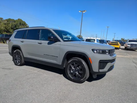 Gray 2027 Jeep Grand Cherokee L Laredo Altitude for sale in Vidalia, GA