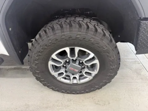 More photos of 2022 GMC Sierra 3500HD SLT at Woody Folsom Automotive, Chevrolet GMC, GA