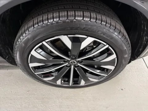 More photos of 2026 Volvo XC90 Plus at Woody Folsom Automotive, Chevrolet GMC, GA