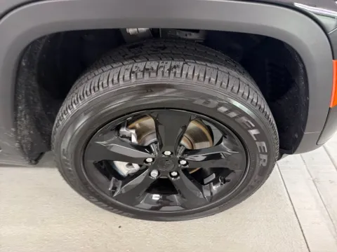 More photos of 2025 Jeep Grand Cherokee L Altitude at Woody Folsom Automotive, Chevrolet GMC, GA