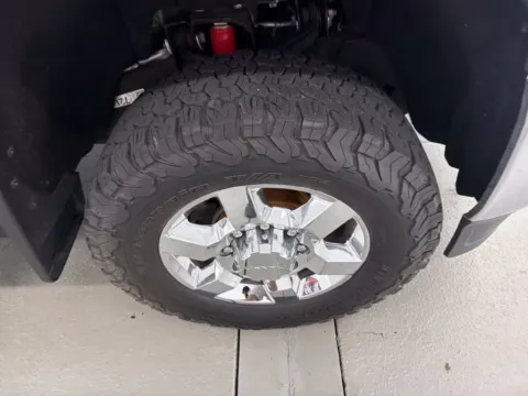 More photos of 2018 GMC Sierra 2500 HD SLT at Woody Folsom Automotive, Chevrolet GMC, GA