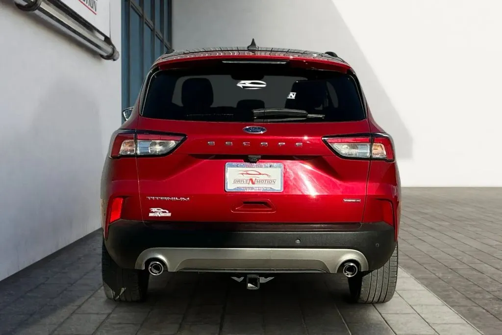More photos of 2020 Ford Escape Titanium Hybrid Sport Utility 4D at Drive N-Motion Greeley, CO