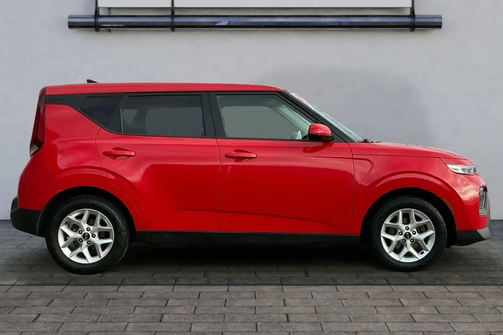 Photos of 2021 Kia Soul S Wagon 4D for sale in Greeley, CO at Drive N-Motion Greeley