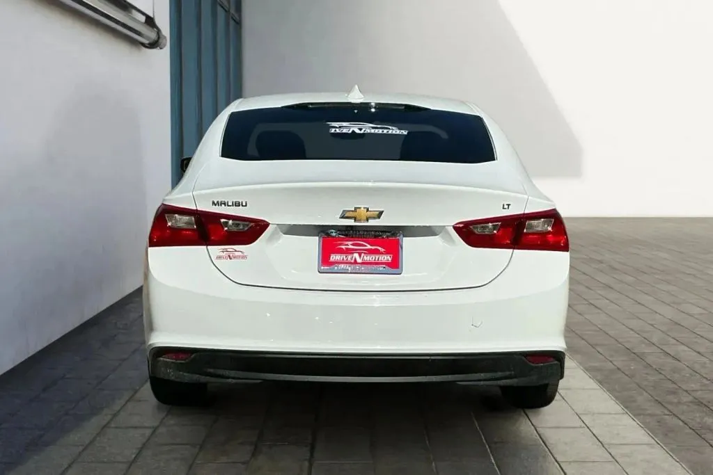 More photos of 2018 Chevrolet Malibu LT Sedan 4D at Drive N-Motion Greeley, CO