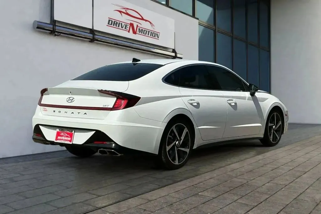 More photos of 2021 Hyundai Sonata SEL Plus Sedan 4D at Drive N-Motion Greeley, CO