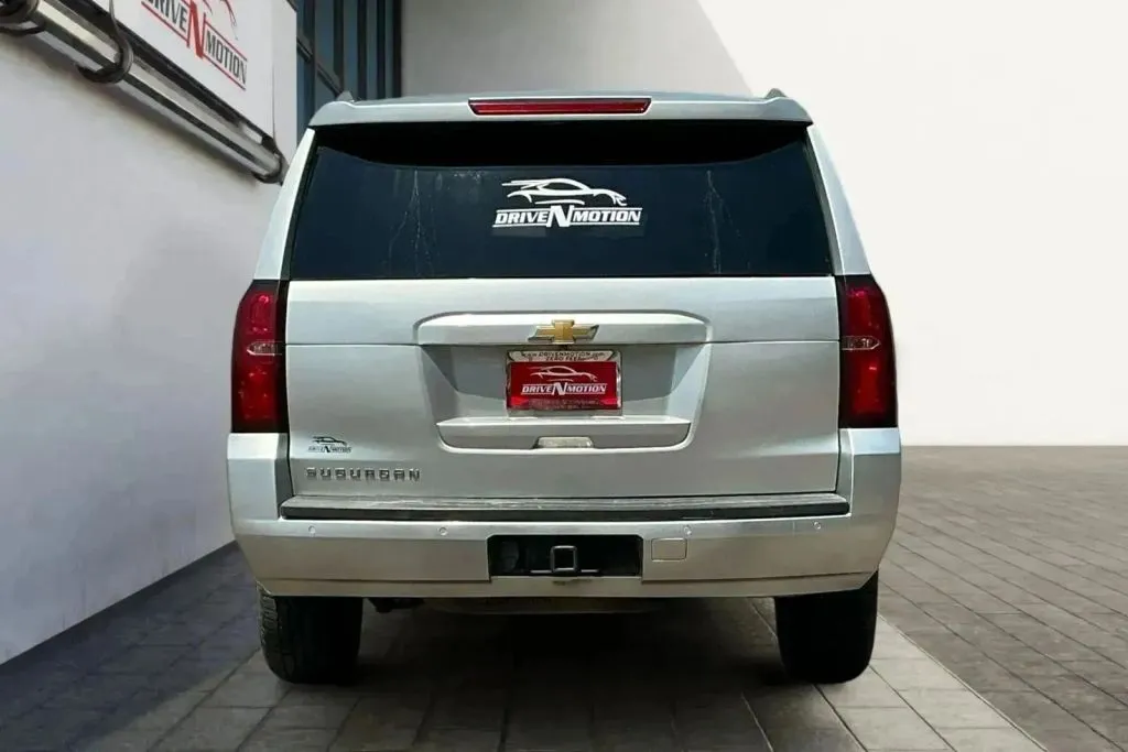 More photos of 2020 Chevrolet Suburban LT Sport Utility 4D at Drive N-Motion Greeley, CO