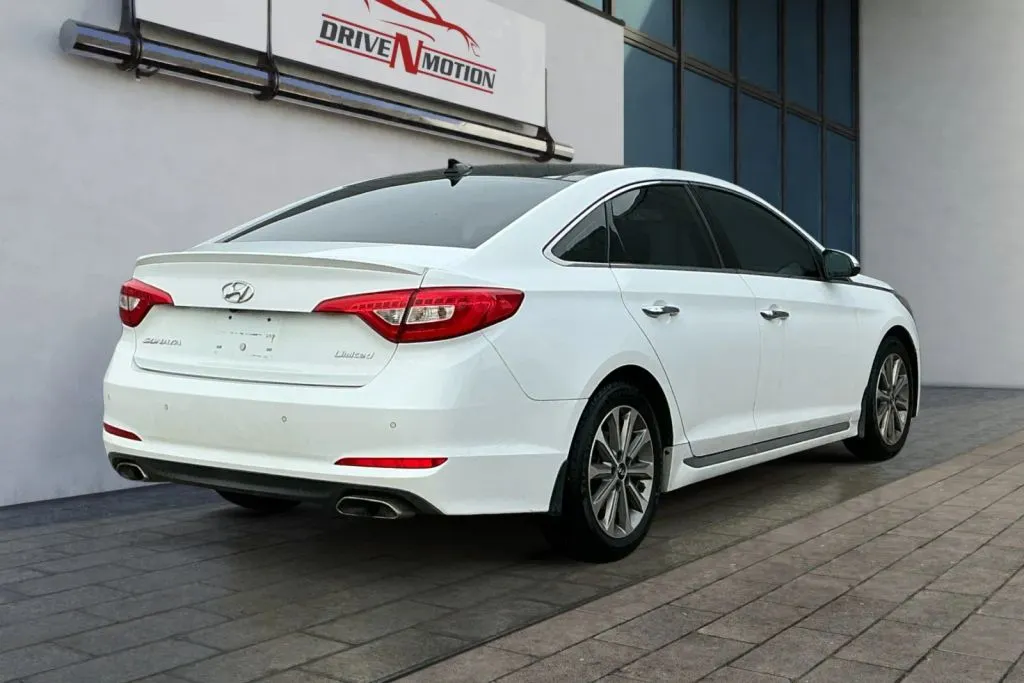 More photos of 2016 Hyundai Sonata Limited Sedan 4D at Drive N-Motion Greeley, CO