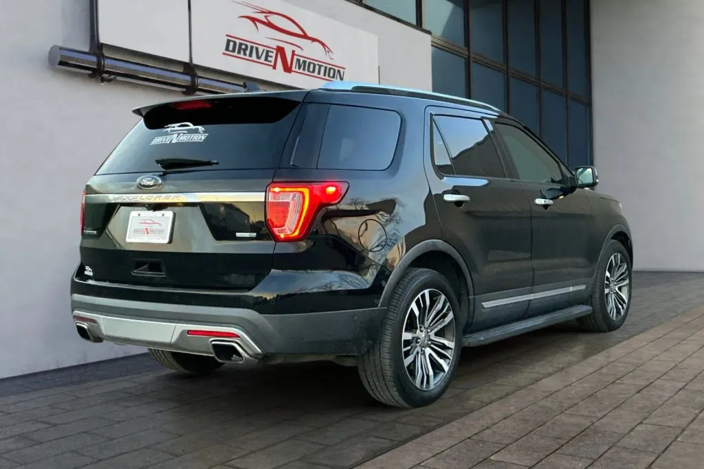 More photos of 2017 Ford Explorer Platinum Sport Utility 4D at Drive N-Motion Greeley, CO