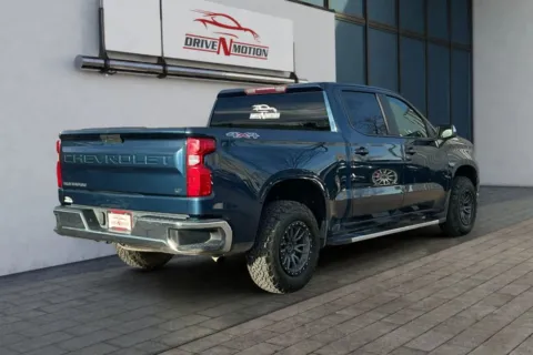 More photos of 2019 Chevrolet Silverado 1500 Crew Cab LT Pickup 4D 5 3/4 ft at Drive N-Motion Greeley, CO
