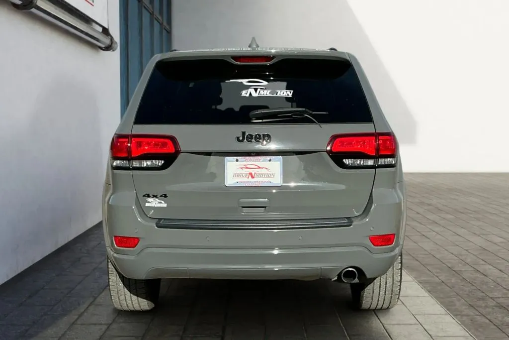 More photos of 2019 Jeep Grand Cherokee Altitude Sport Utility 4D at Drive N-Motion Greeley, CO