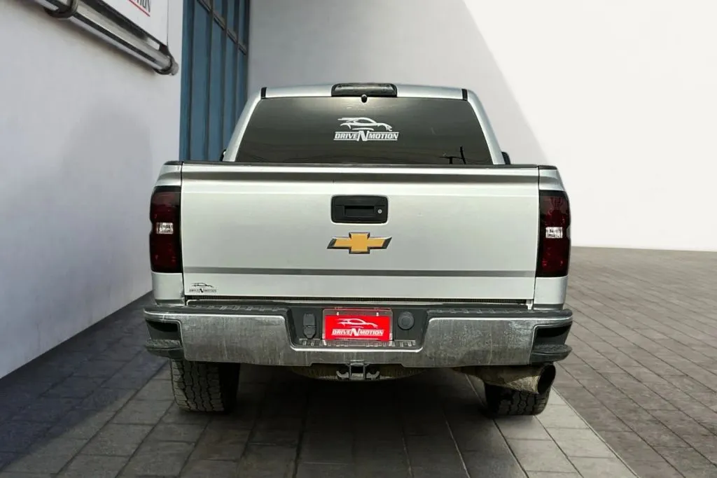 More photos of 2015 Chevrolet Silverado 1500 Crew Cab LT Pickup 4D 5 3/4 ft at Drive N-Motion Greeley, CO