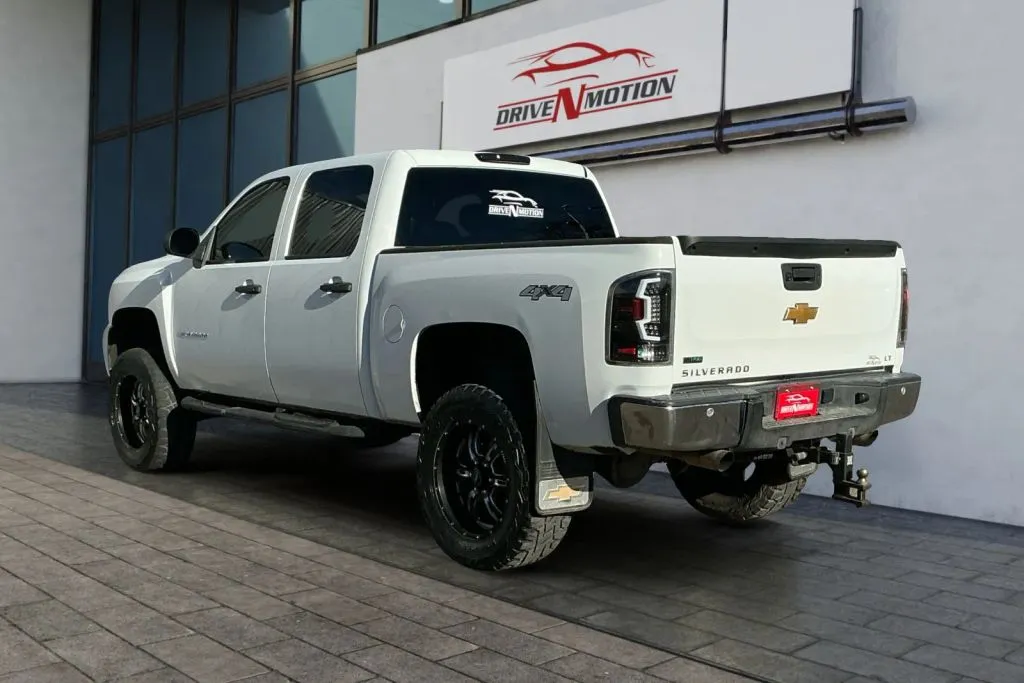 More photos of 2012 Chevrolet Silverado 1500 Crew Cab LT Pickup 4D 5 3/4 ft at Drive N-Motion Greeley, CO
