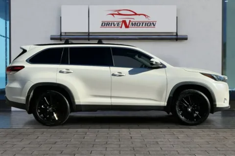 Another view of 2019 Toyota Highlander XLE Sport Utility 4D for sale in Greeley, CO at Drive N-Motion Greeley