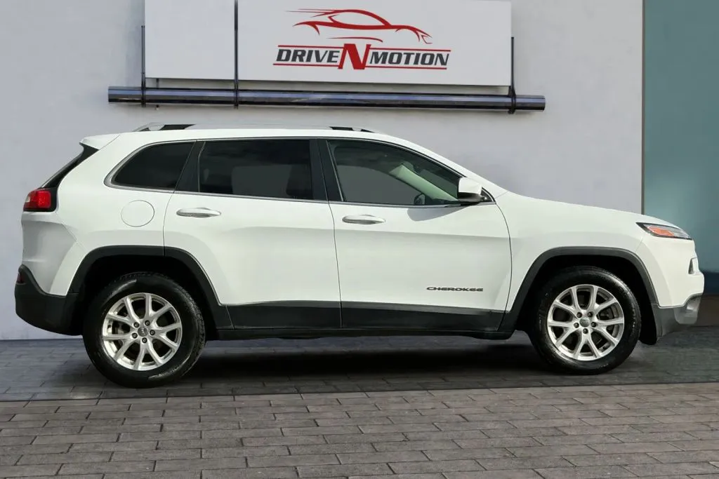 Photos of 2017 Jeep Cherokee Latitude Sport Utility 4D for sale in Greeley, CO at Drive N-Motion Greeley