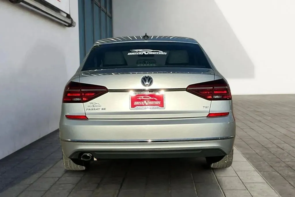 More photos of 2018 Volkswagen Passat 2.0T SE Sedan 4D at Drive N-Motion Greeley, CO