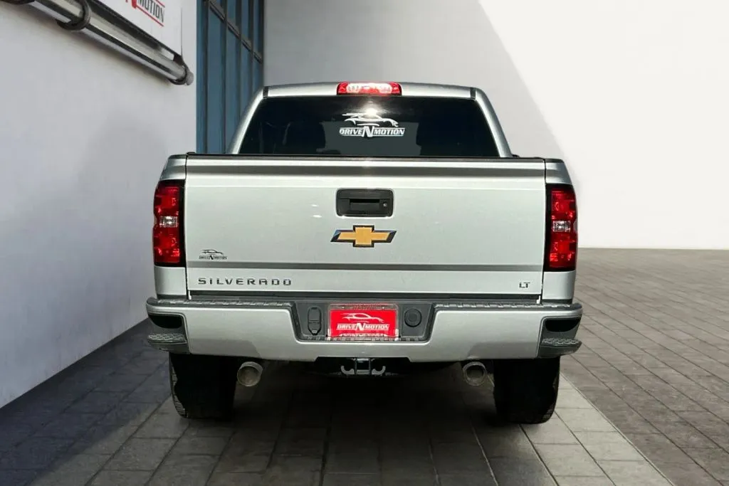 More photos of 2018 Chevrolet Silverado 1500 Crew Cab Z71 LT Pickup 4D 5 3/4 ft at Drive N-Motion Greeley, CO