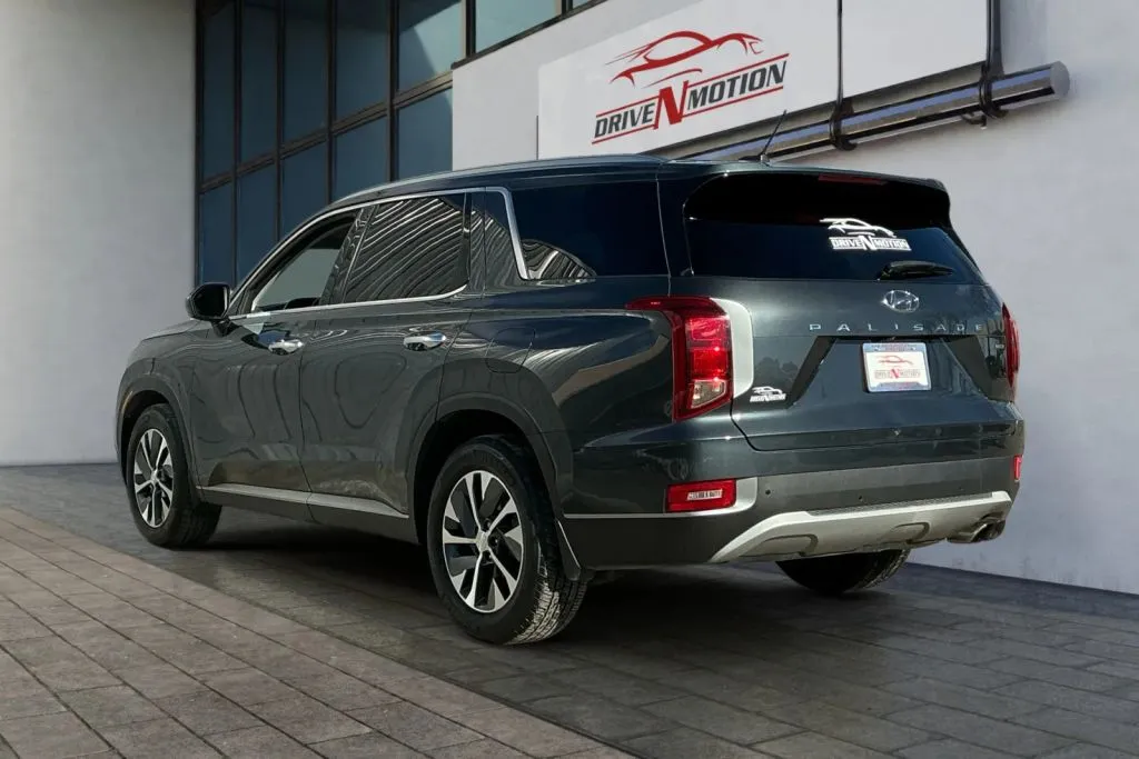 More photos of 2020 Hyundai Palisade SEL Sport Utility 4D at Drive N-Motion Greeley, CO