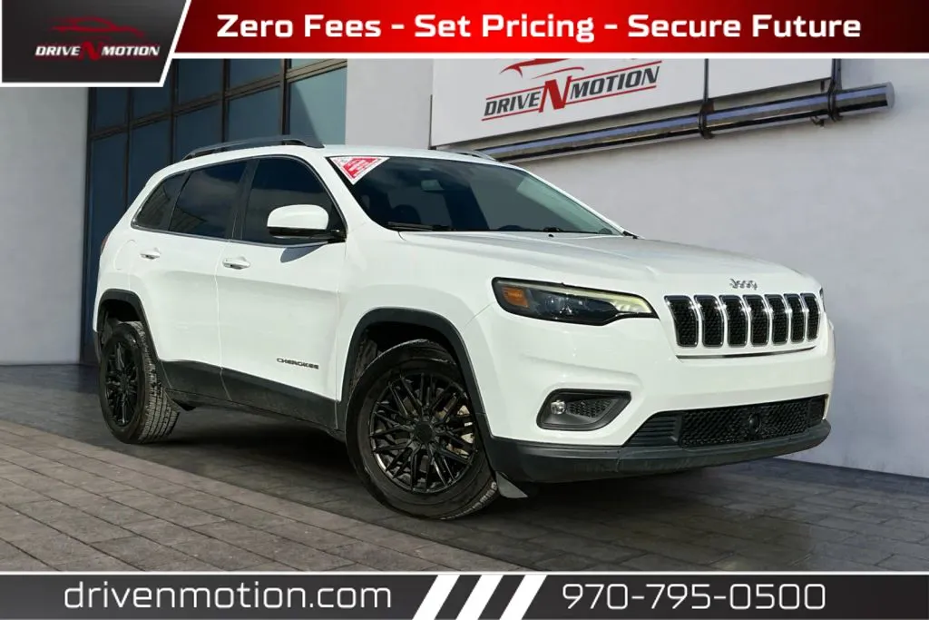 White 2021 Jeep Cherokee Latitude Lux Sport Utility 4D for sale in Greeley, CO