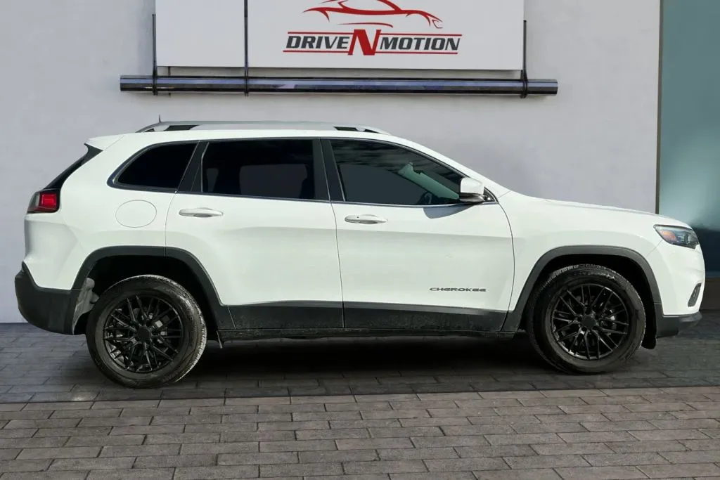 Photos of 2021 Jeep Cherokee Latitude Lux Sport Utility 4D for sale in Greeley, CO at Drive N-Motion Greeley