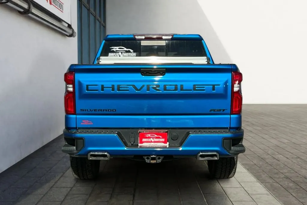 More photos of 2022 Chevrolet Silverado 1500 Crew Cab RST Pickup 4D 5 3/4 ft at Drive N-Motion Greeley, CO