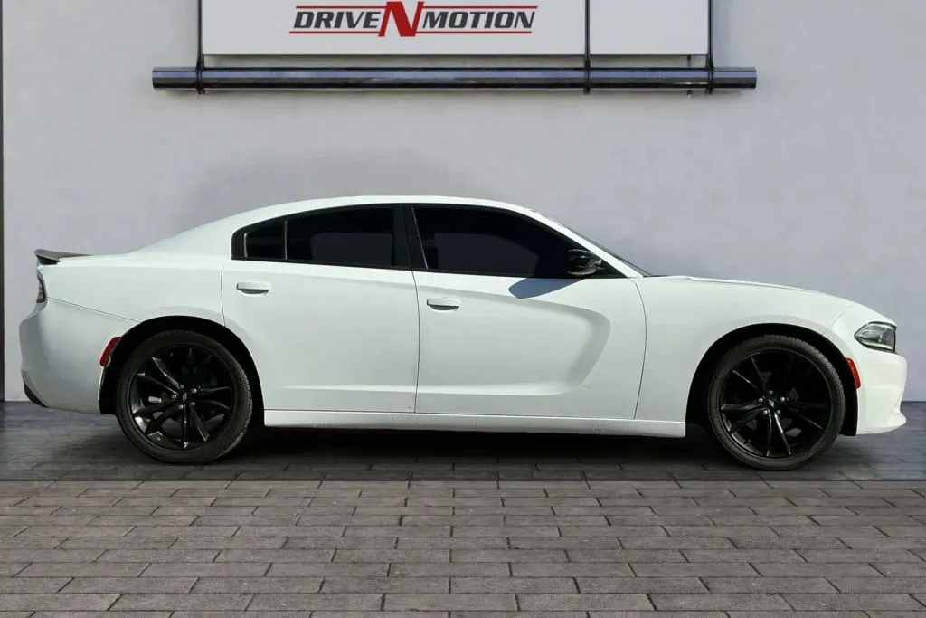 Photos of 2017 Dodge Charger SE Sedan 4D for sale in Greeley, CO at Drive N-Motion Greeley
