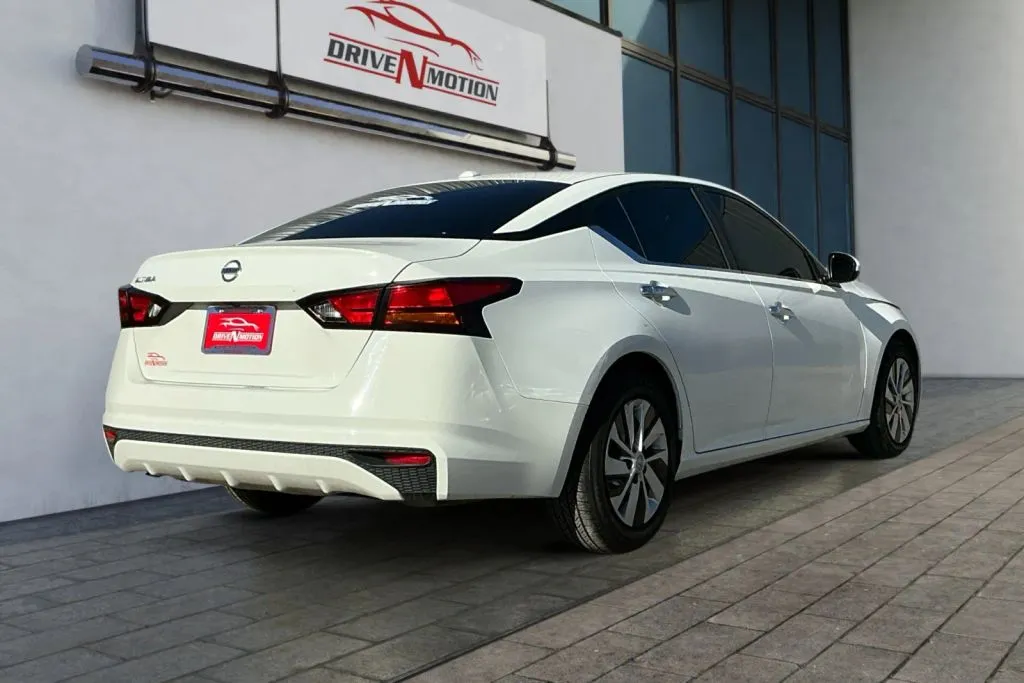 More photos of 2020 Nissan Altima 2.5 S Sedan 4D at Drive N-Motion Greeley, CO