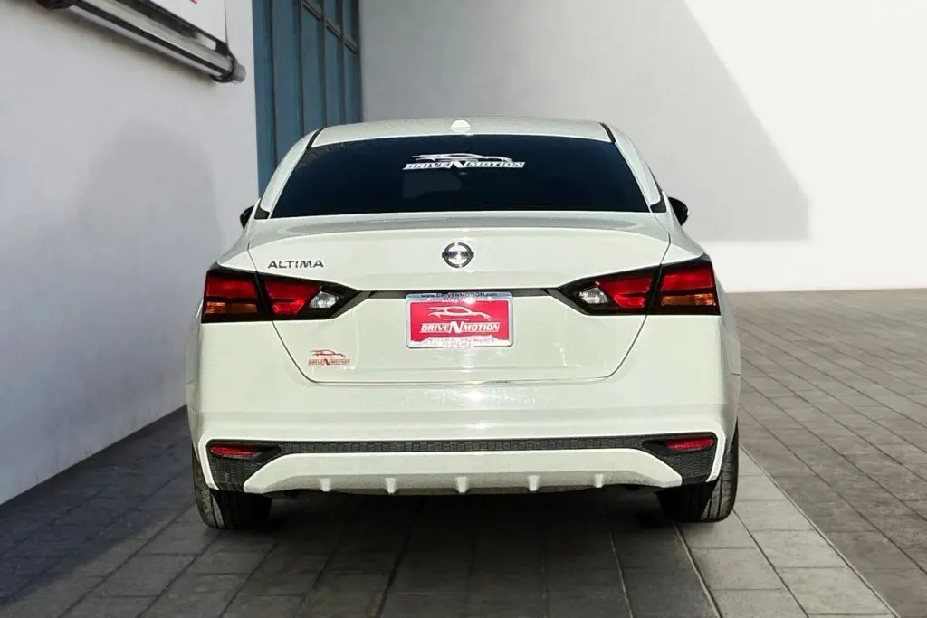 More photos of 2020 Nissan Altima 2.5 S Sedan 4D at Drive N-Motion Greeley, CO