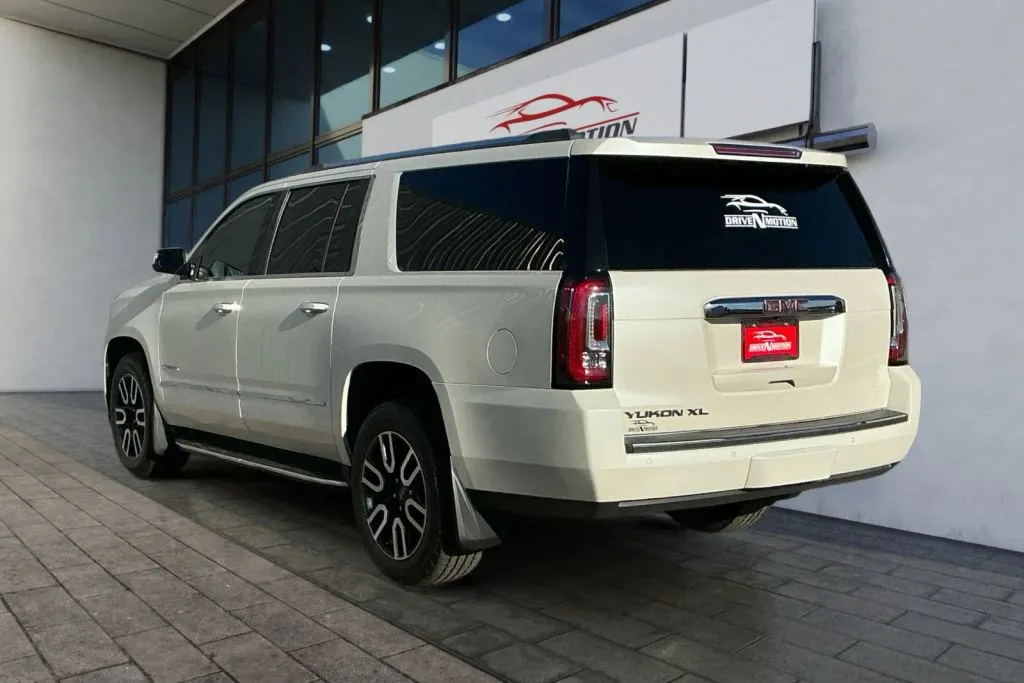 More photos of 2015 GMC Yukon XL Denali Sport Utility 4D at Drive N-Motion Greeley, CO
