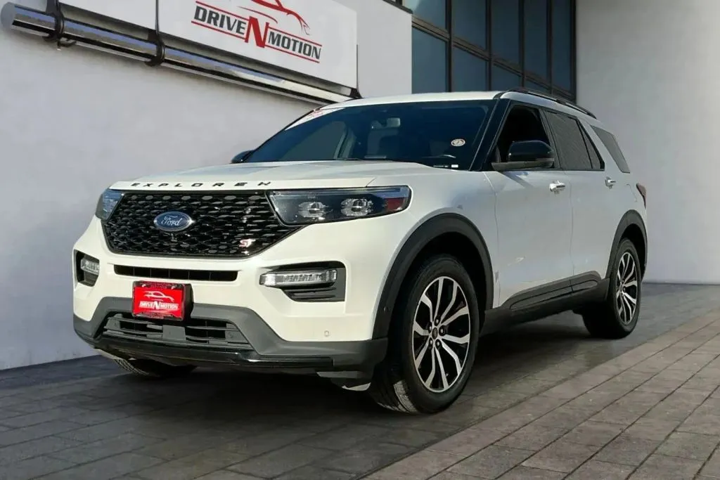 More photos of 2020 Ford Explorer ST Sport Utility 4D at Drive N-Motion Greeley, CO