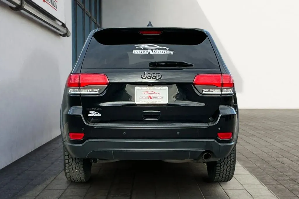 More photos of 2019 Jeep Grand Cherokee Laredo Sport Utility 4D at Drive N-Motion Greeley, CO