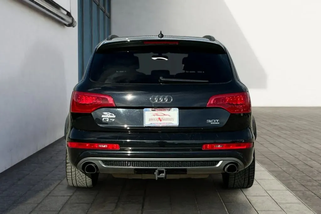 More photos of 2015 Audi Q7 3.0T S line Prestige Sport Utility 4D at Drive N-Motion Greeley, CO