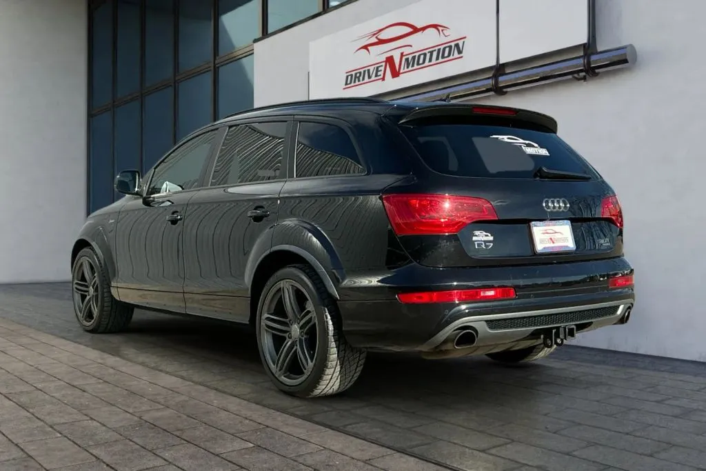 More photos of 2015 Audi Q7 3.0T S line Prestige Sport Utility 4D at Drive N-Motion Greeley, CO