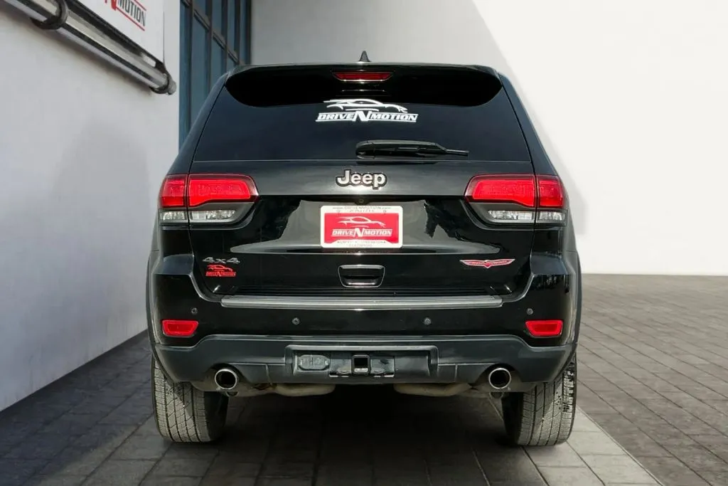 More photos of 2018 Jeep Grand Cherokee Trailhawk Sport Utility 4D at Drive N-Motion Greeley, CO