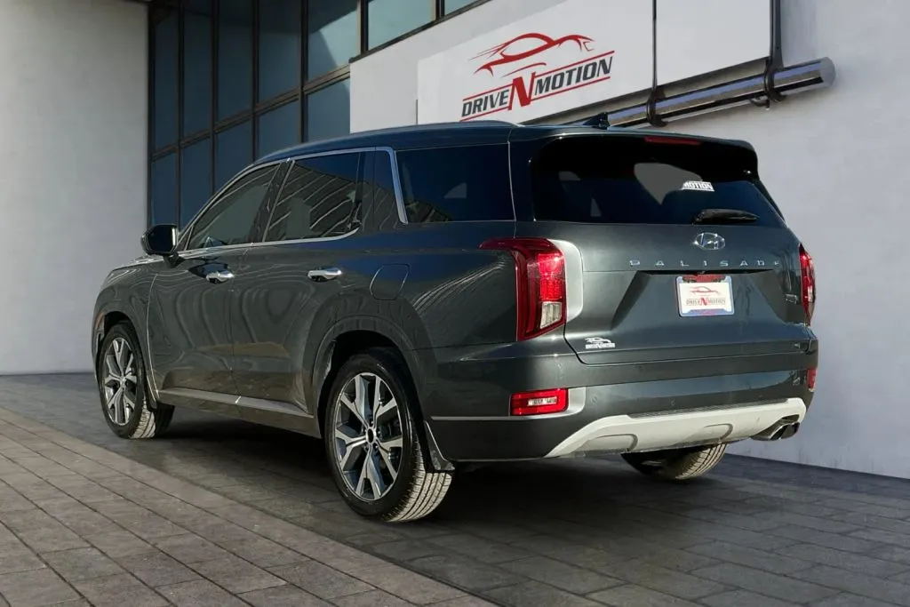 More photos of 2021 Hyundai Palisade Limited Sport Utility 4D at Drive N-Motion Greeley, CO