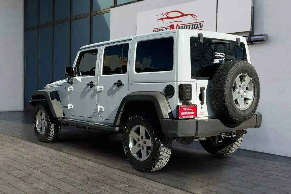 More photos of 2012 Jeep Wrangler Unlimited Rubicon Sport Utility 4D at Drive N-Motion Greeley, CO