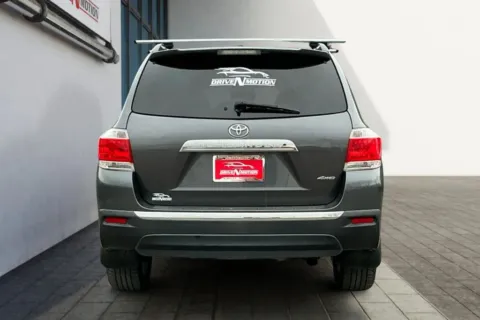 More photos of 2012 Toyota Highlander Limited Sport Utility 4D at Drive N-Motion Greeley, CO