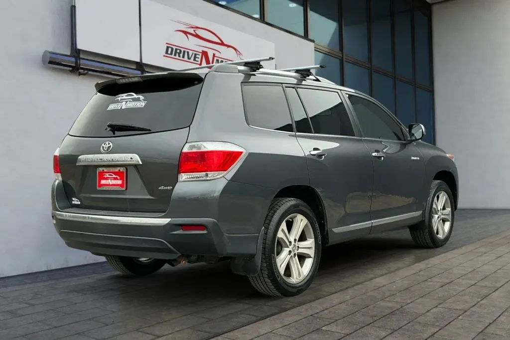 More photos of 2012 Toyota Highlander Limited Sport Utility 4D at Drive N-Motion Greeley, CO