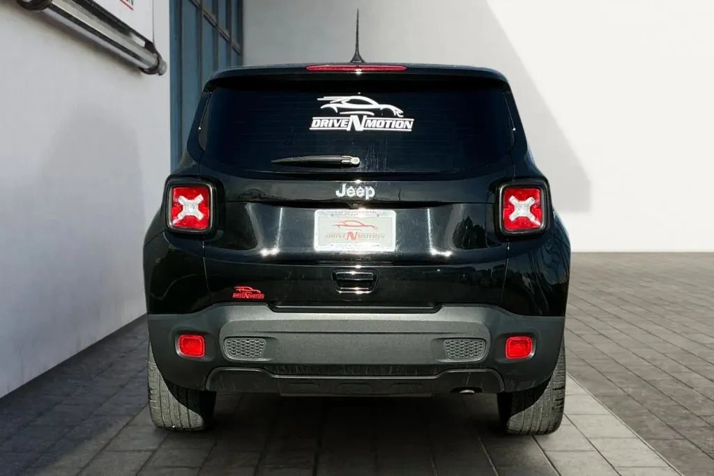 More photos of 2020 Jeep Renegade Jeepster Sport Utility 4D at Drive N-Motion Greeley, CO